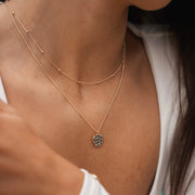 coin halskette layer look